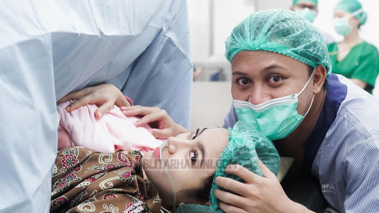 Mahalini Raharja dan Rizky Febian Sambut Kelahiran Putri Pertama