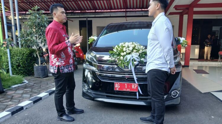 Siap-Siap! Warga Blitar Bisa Nikah SAE Diantar Alphard dan Dapat Kesempatan Bekerja Sekaligus