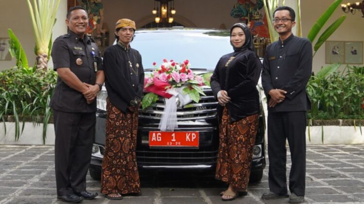 Ingin Nginap di Hotel Blitar Gratis dan Naik Mobil Alphard, Ikut Nikah SAE Saja