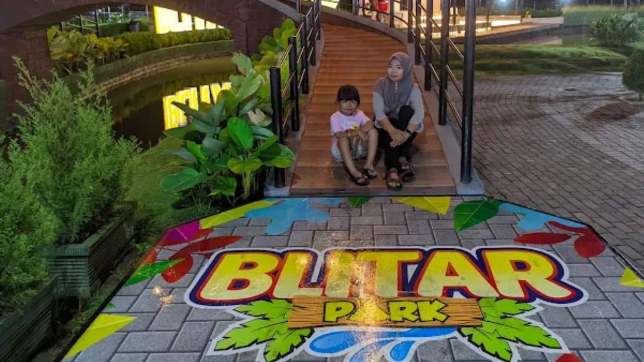 Blitar Park: Destinasi Wisata Hits yang Mudah Diakses dari Stasiun Blitar