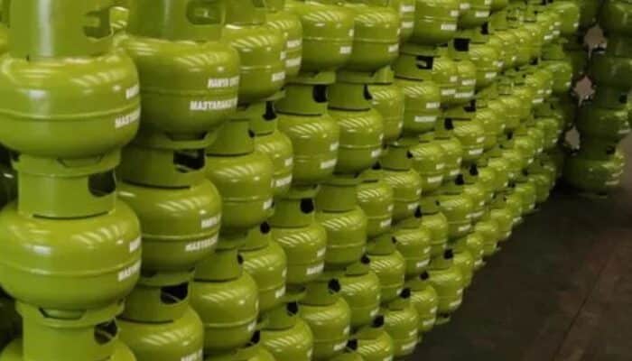 Kelangkaan Gas Elpiji 3 Kg di Blitar: Pemerintah Hentikan Distribusi ke Pengecer, Fokus ke Pangkalan Resmi