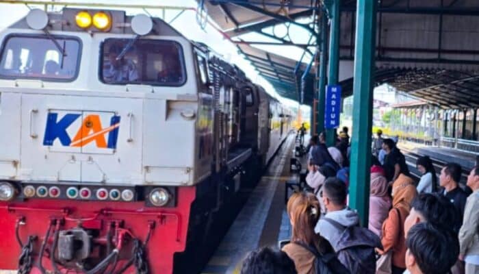 Berapa Jam Perjalanan Naik Kereta dari Blitar ke Malang? Panduan Lengkap untuk Para Penumpang