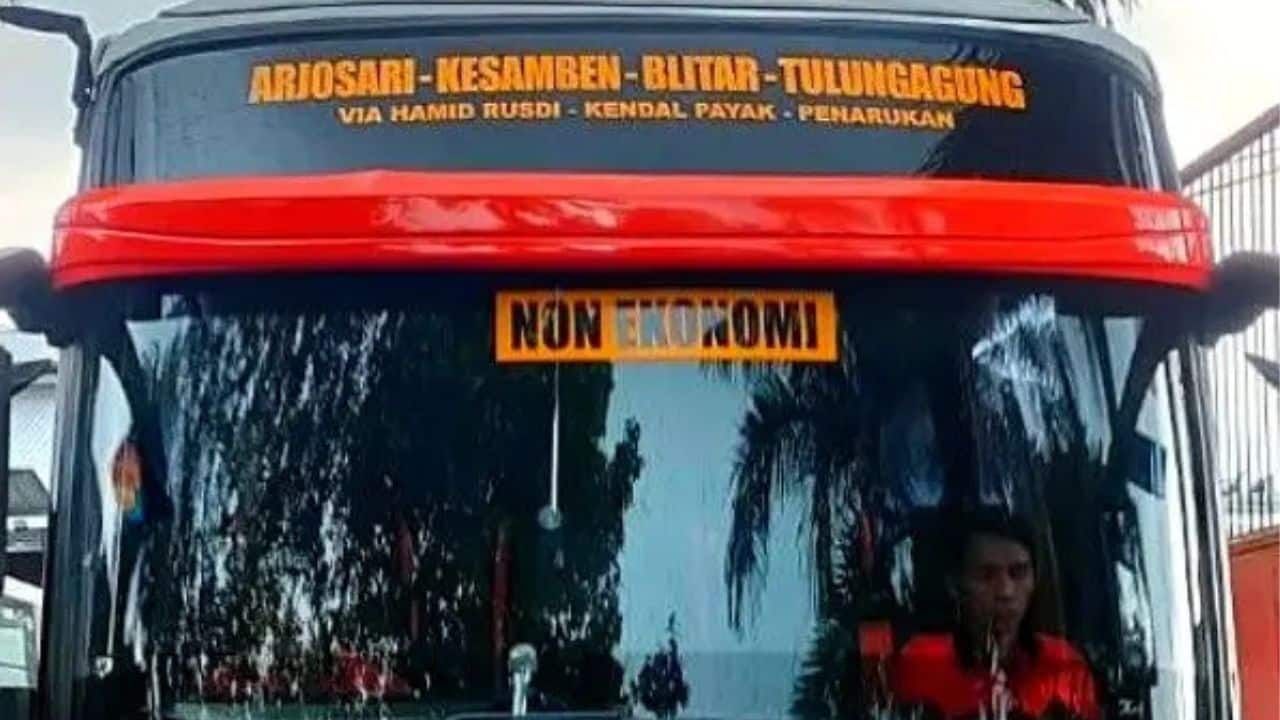 Berapa Jam Perjalanan Bus dari Blitar ke Malang? Panduan Lengkap bagi Penumpang