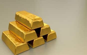 Harga Emas Melonjak Lebih dari 1% ke Level Tertinggi Lima Mingguan di Tengah Ketidakpastian Pasar