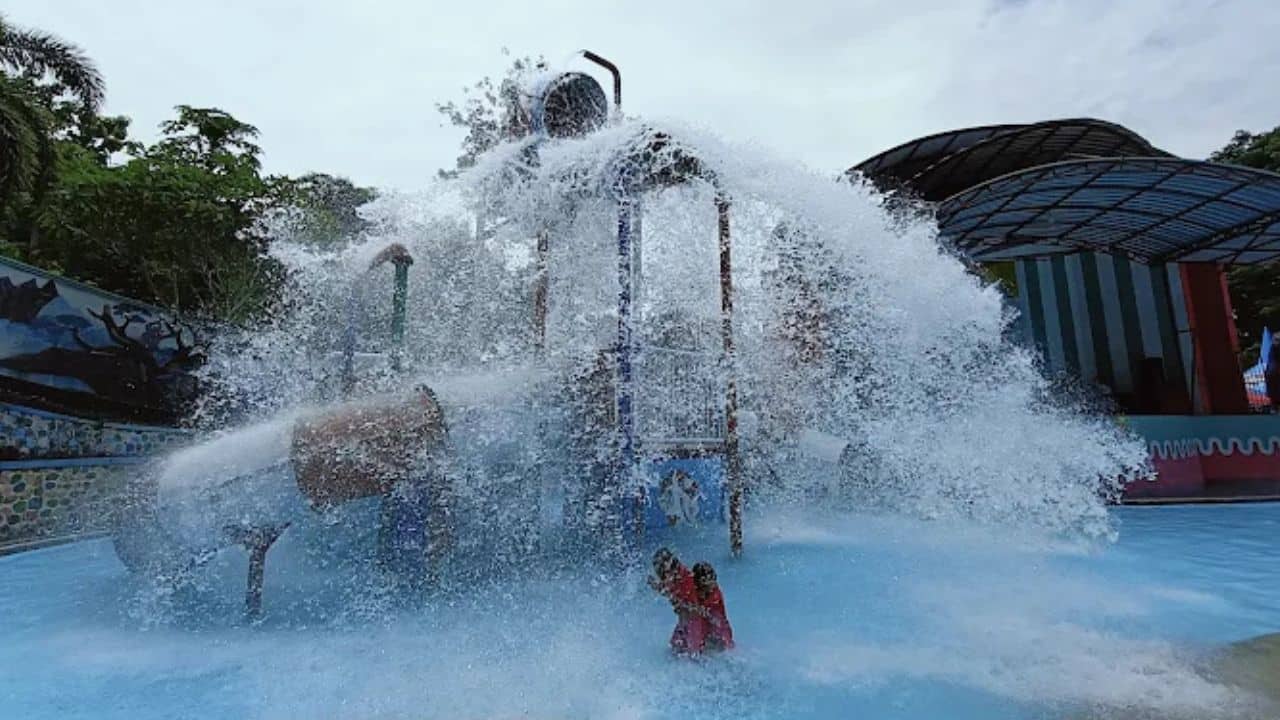 Sumber Udel Waterpark, Wisata Air Legendaris di Kota Blitar