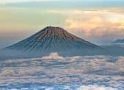 Gunung Semeru Erupsi Lima Kali dalam Sehari, Kolom Abu Capai 1.000 Meter