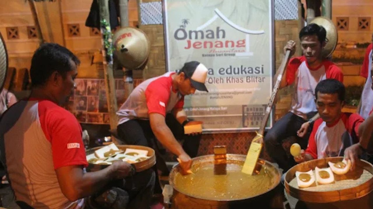 Omah Jenang Kelapa Sari, Destinasi Wisata Edukasi dan Sentra Produksi Jenang di Blitar