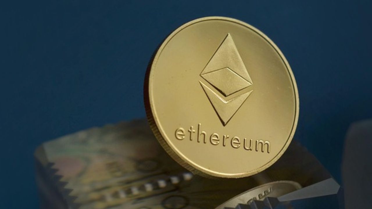 CEO BlackRock Optimis Bitcoin, Namun Perusahaan Lebih Gandrung ke Ethereum untuk Diversifikasi