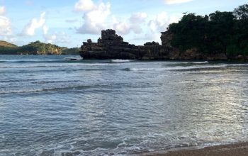 Rekomendasi Pantai Dekat Jalur Lintas Selatan (JLS) Blitar yang Wajib Dikunjungi
