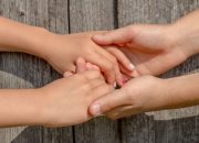 Arti Mimpi Tentang Bersumpah: Pertanda Penyesalan?