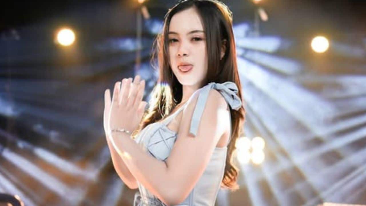 Profil Ajeng Febria: Penyanyi Dangdut Asal Blitar yang Menjadi Idola Generasi Muda
