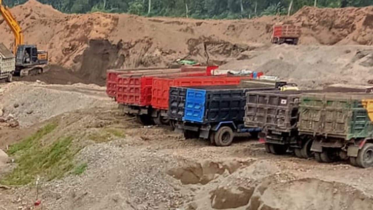 Lush Green Indonesia Sebut Tambang Pasir di Blitar: Pendapatan Naik, Lingkungan dan Petani Jadi Korban