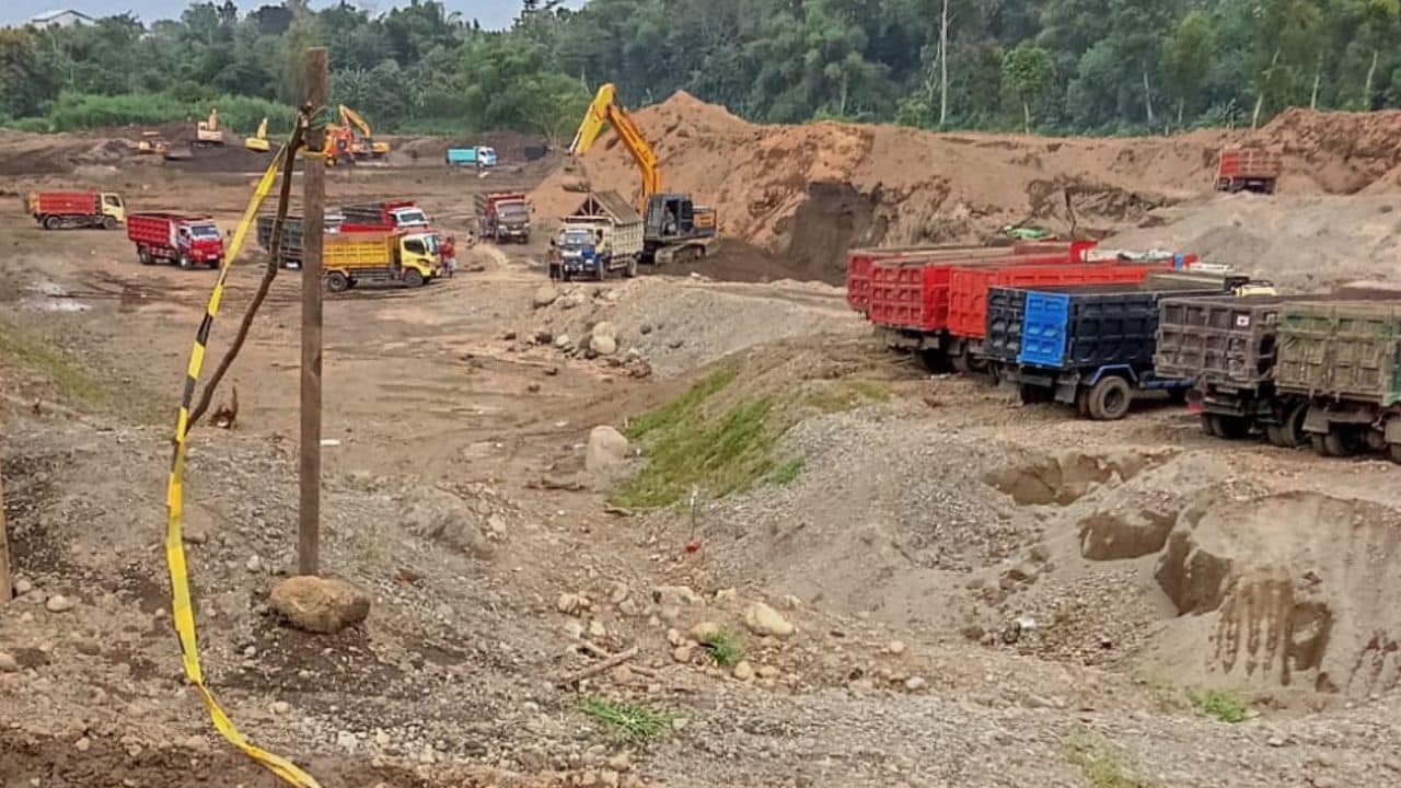Lush Green Indonesia Ajukan Petisi ke KLHK dan ESDM, Tolak Izin Tambang Bermasalah di Blitar