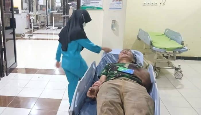 Emosi Tak Terkendali, Kakek Bacok Kades Umbuldamar Blitar dengan Sabit