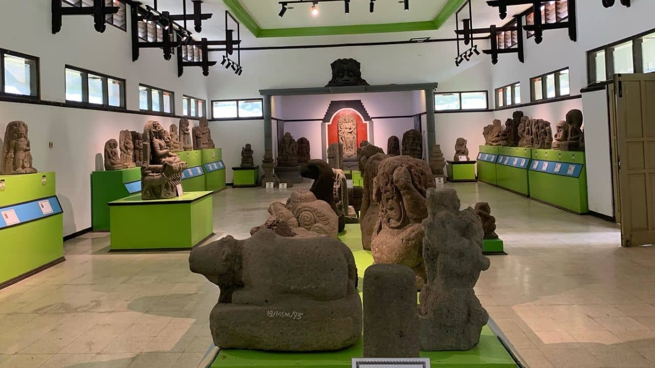 Museum Penataran Blitar: Gerbang Menuju Sejarah di Jantung Kompleks Candi